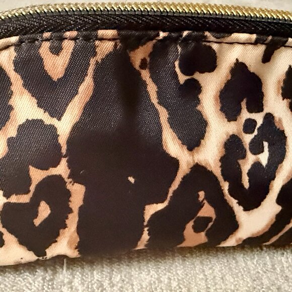 Victoria's Secret Cheetah Cosmetic Bags (Pack of 3) - Picture 4 of 7